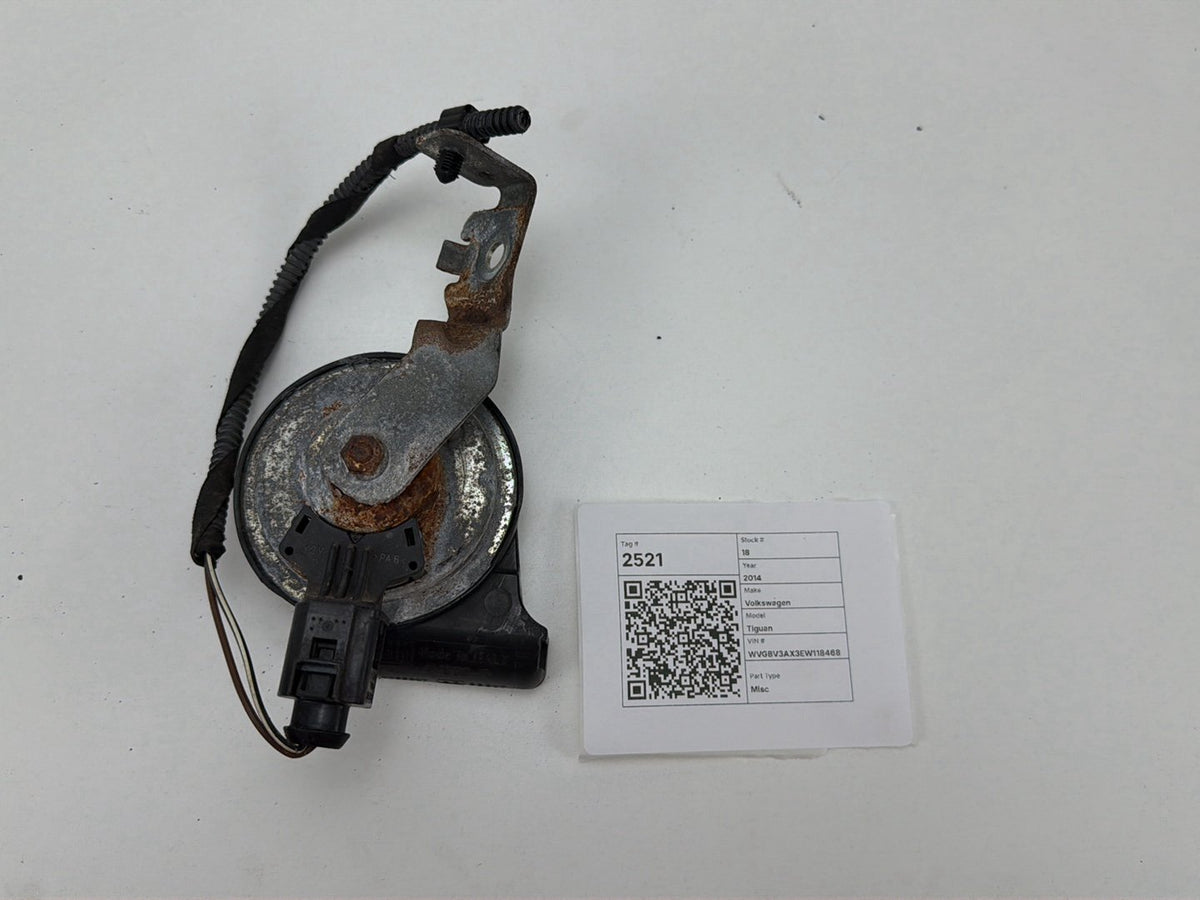 2013-2017 Volkswagen Tiguan Low Note Horn Assembly 5N0951221B OEM