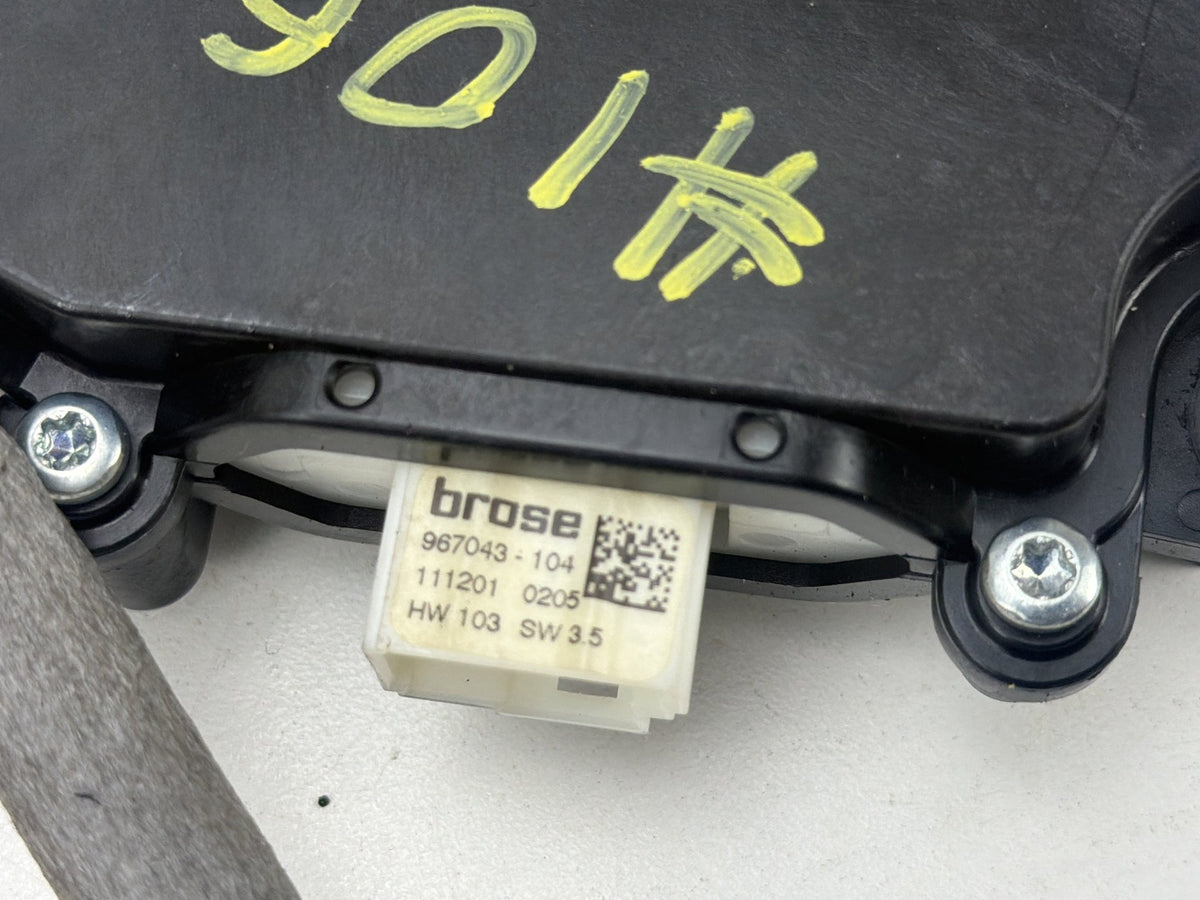 2011-2016 BMW 550i xDrive Rear Trunk Lid Power Lock Drive Actuator Motor OEM