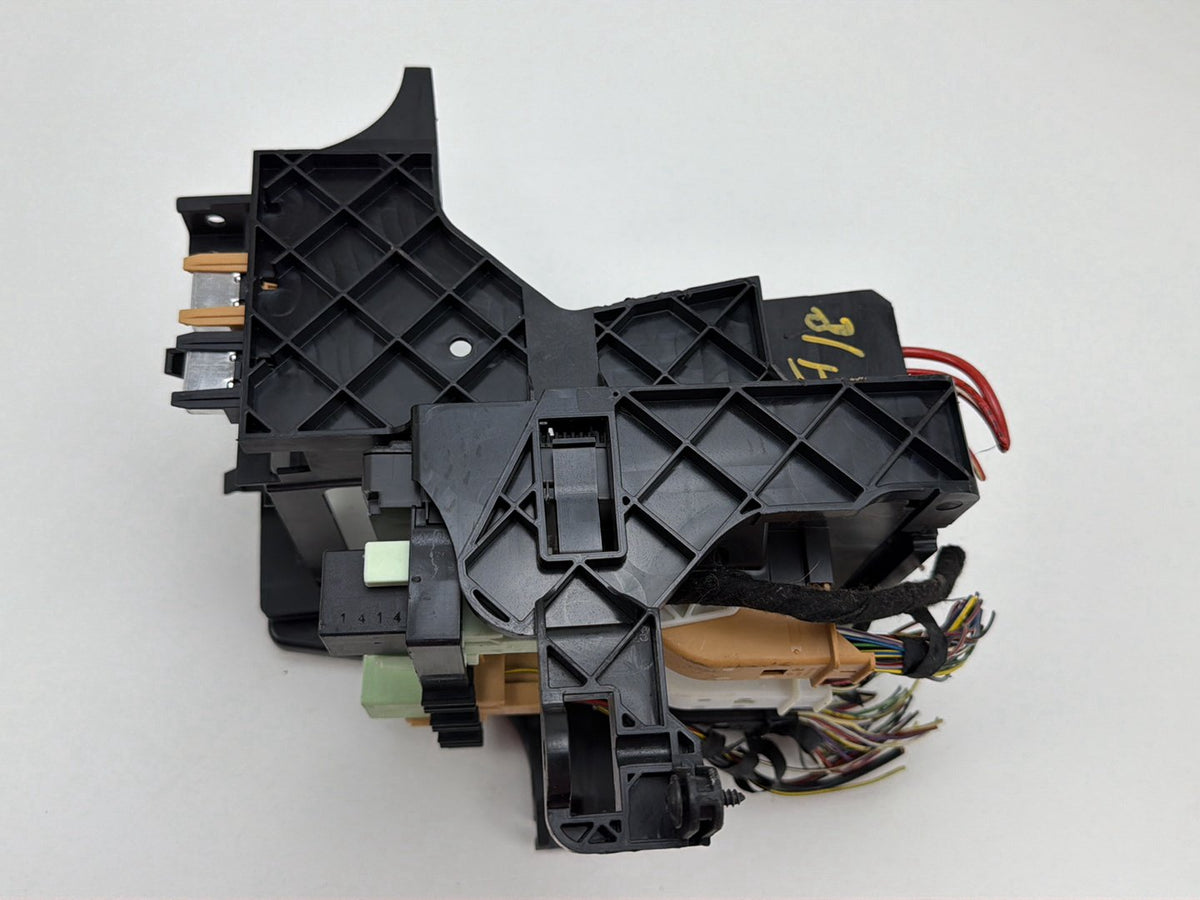 2013-2017 Volkswagen Tiguan Body Control Module 5K0 937 086R OEM