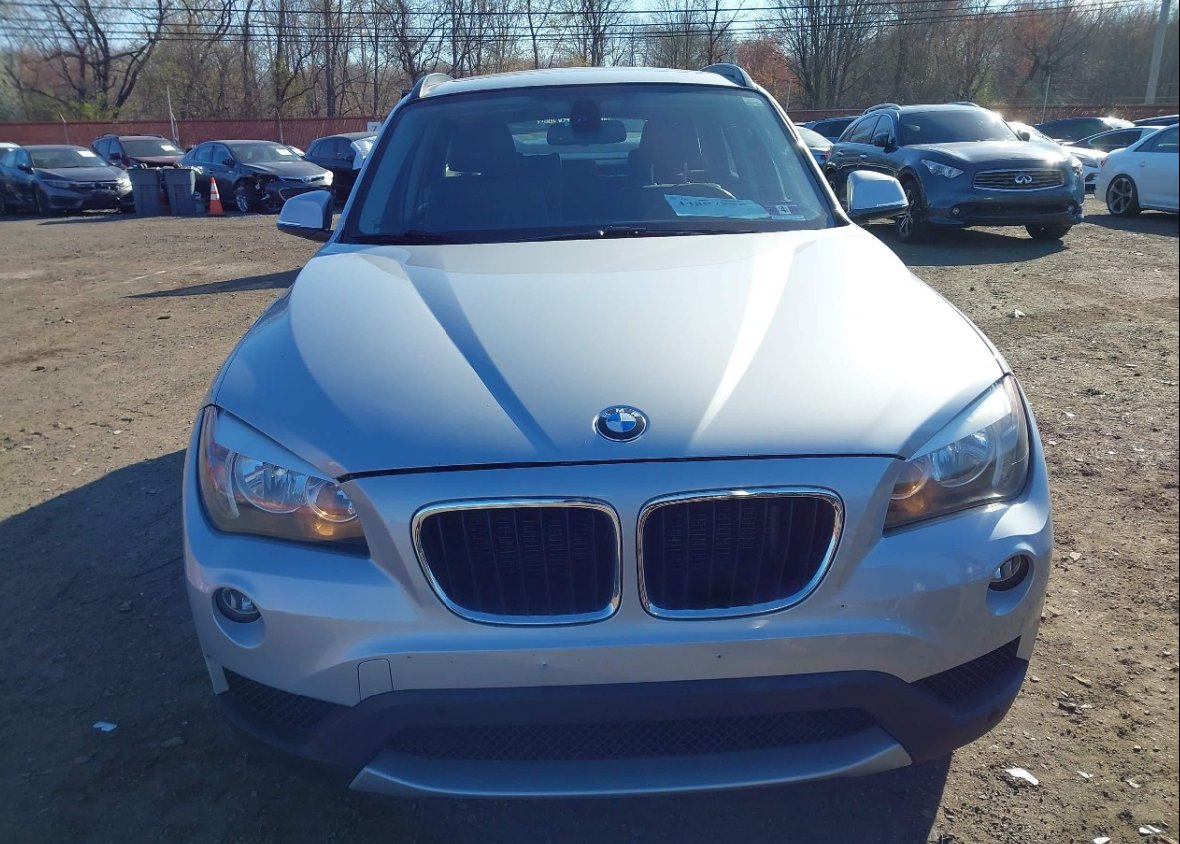 2014 BMW X1 E84 Left Fender 41627332424 Silver OEM