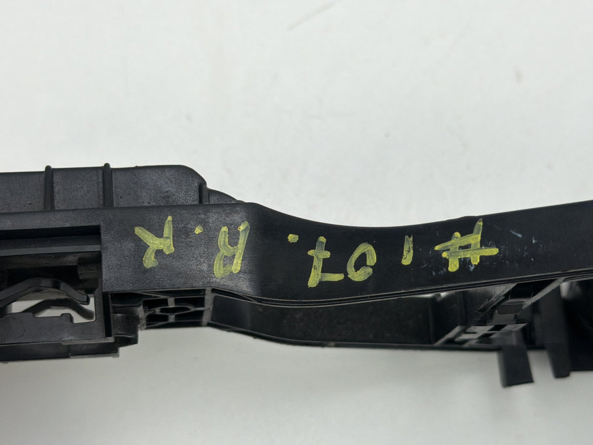 2011-2018 Volvo S60 Rear Right Side Exterior Door Handle Bracket 31440087 OEM