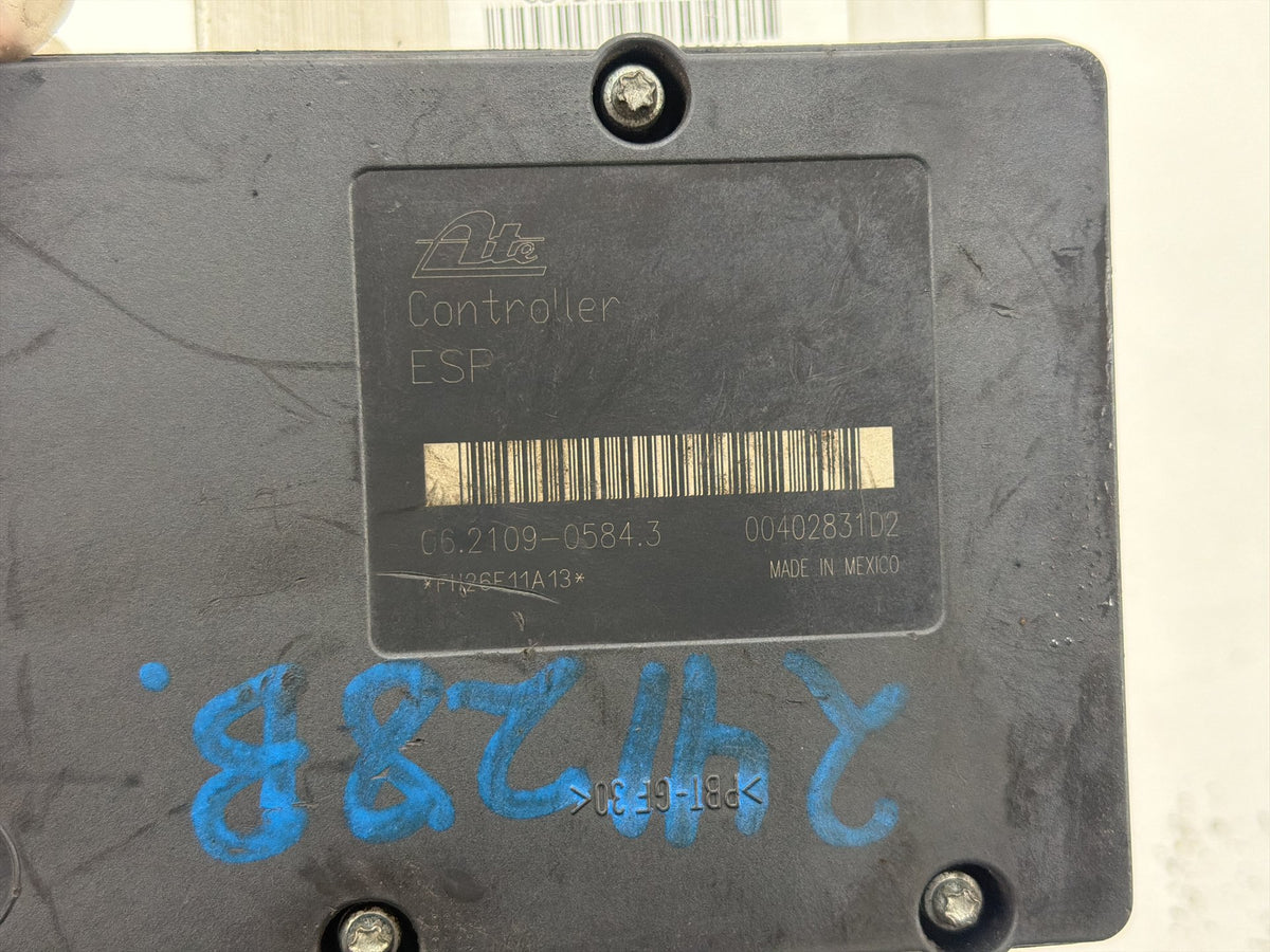 2006-2008 Nissan Armada ABS Pump Control Module Assembly 47660-ZC30C OEM