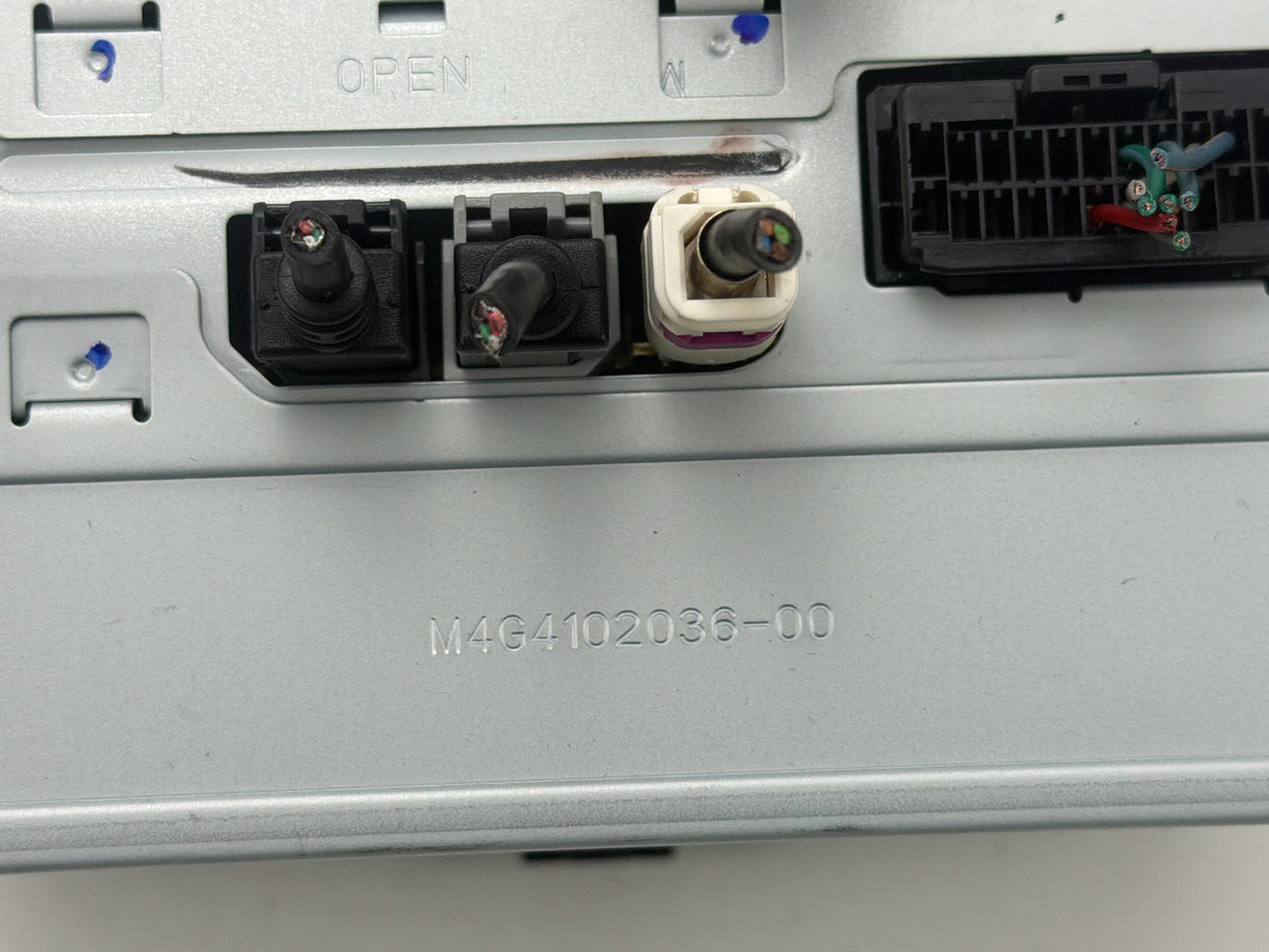 2013-2014 Dodge Charger Radio Receiver CD Player 05091366AE OEM