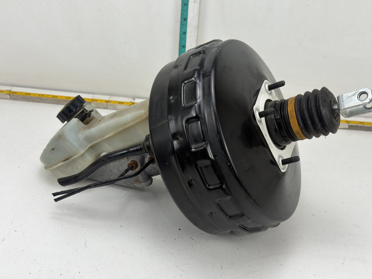 2006-2013 Mercedes-Benz R350 Power Brake Booster Master Cylinder Reservoir OEM