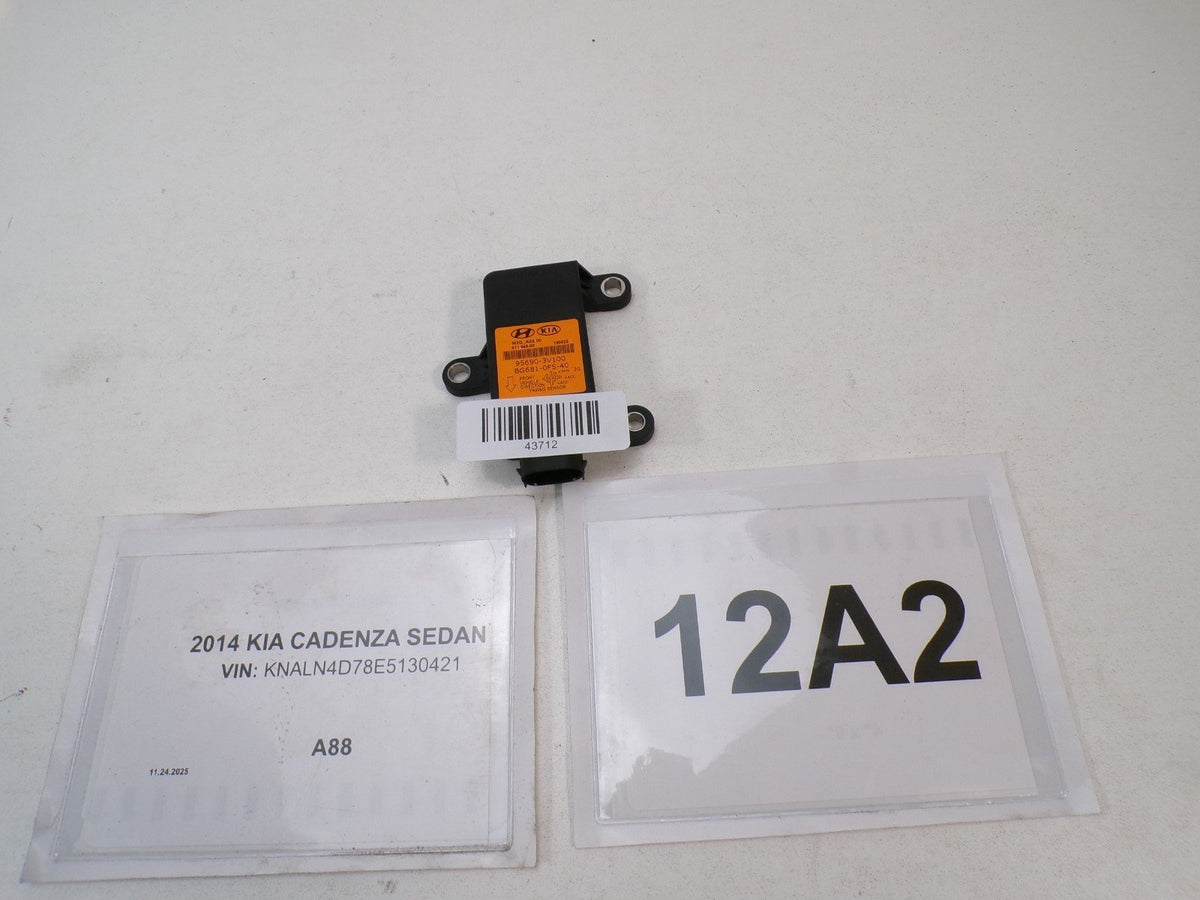 2014-2016 Kia Cadenza Yaw Rate Sensor Control Module 95690-3V100 OEM