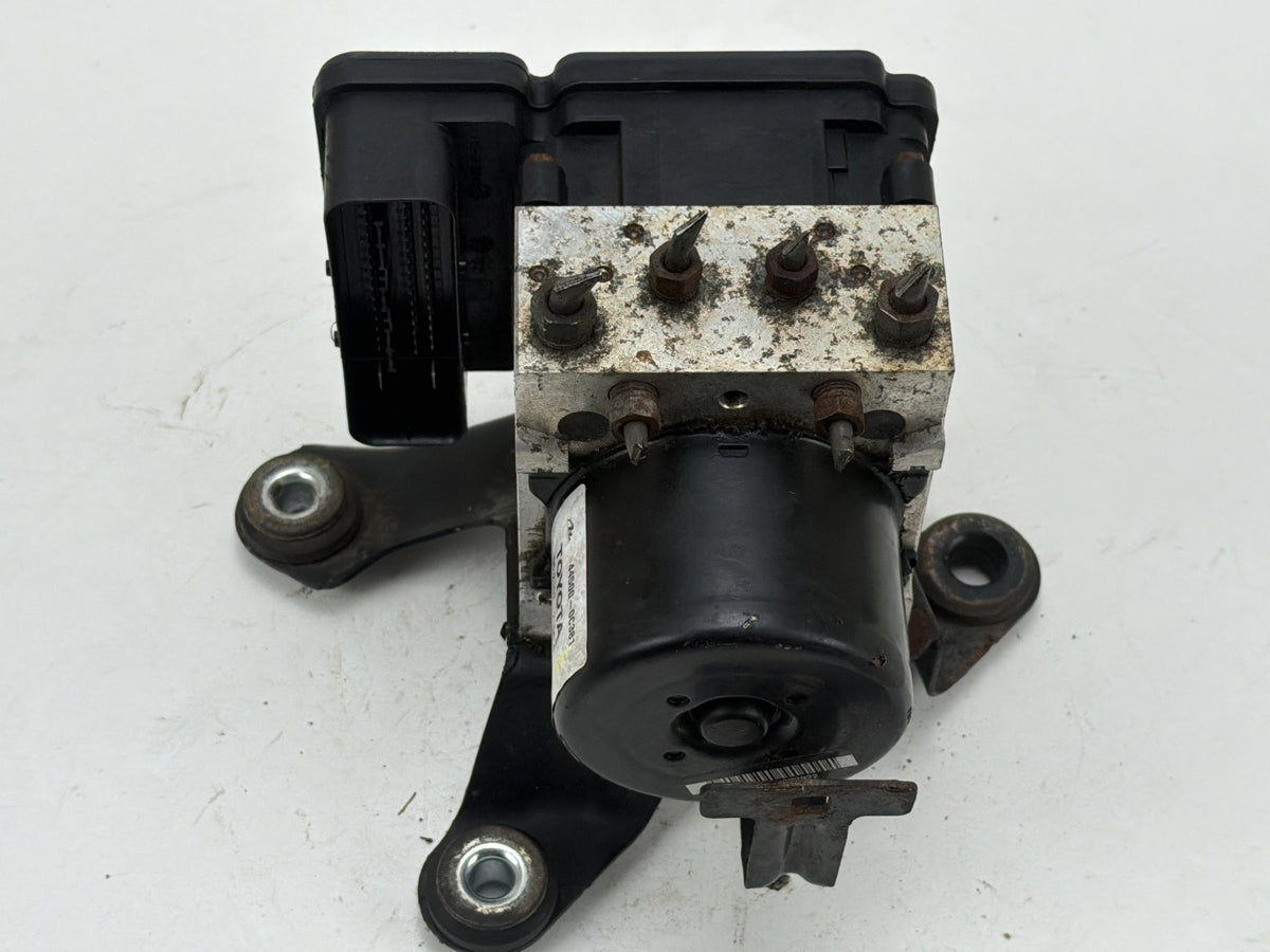 2012-2013 Toyota Tundra ABS Pump Control Module Assembly 44500-0C381 OEM