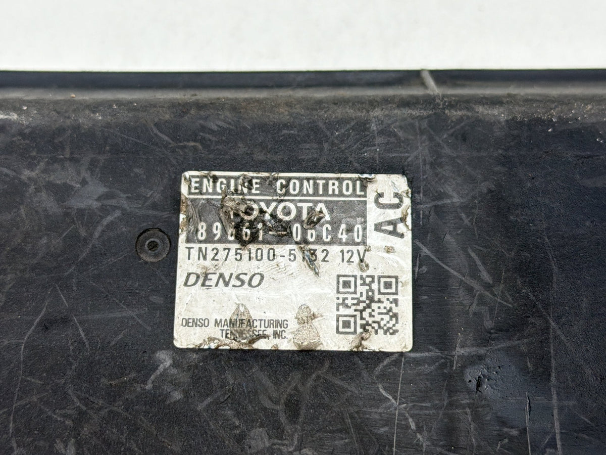 2007 Toyota Camry - Engine Computer Control Module 89661-06C40 OEM