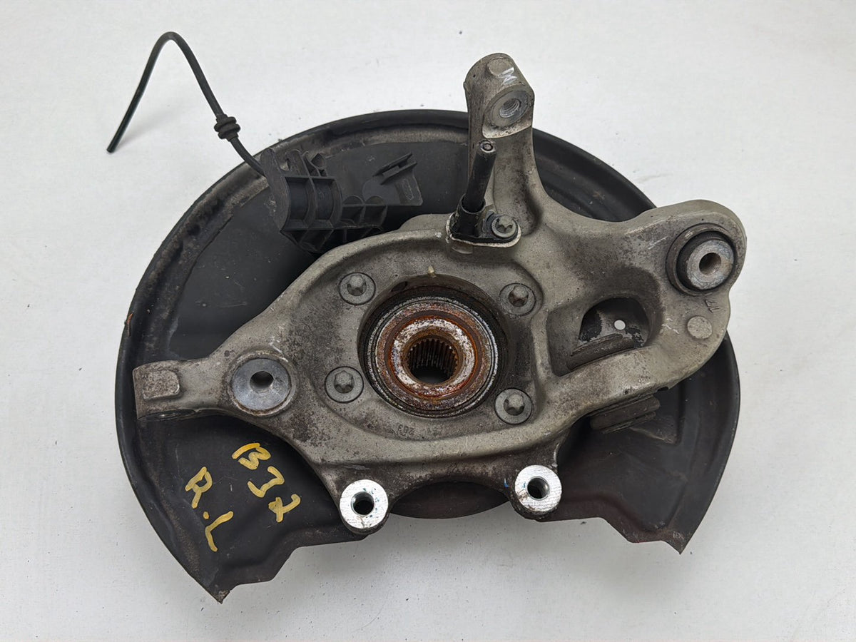 2006-2011 Mercedes-Benz E350 Rear Left Spindle Knuckle Wheel Hub OEM