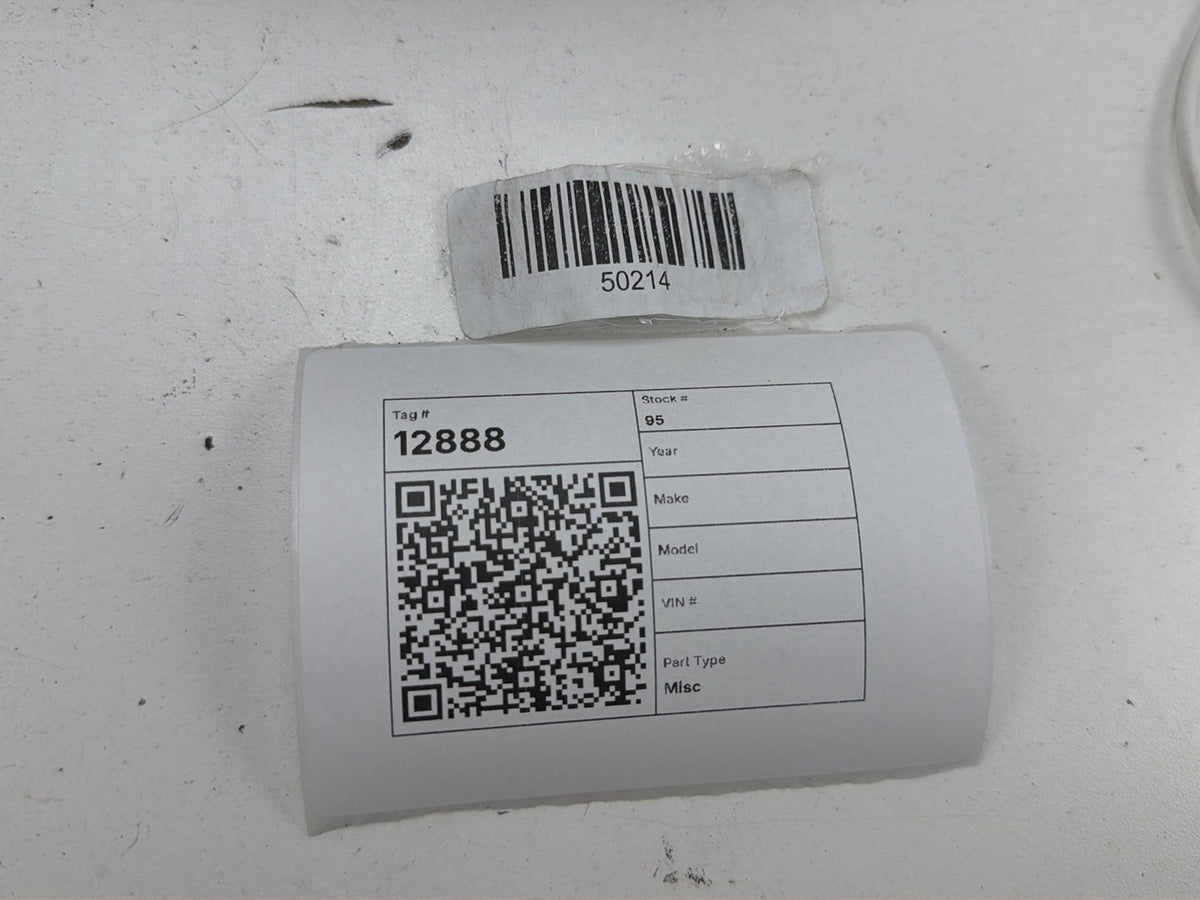 2014-2015 Kia Sorento Rear Left Side Outer Tail Light 924011U500 OEM