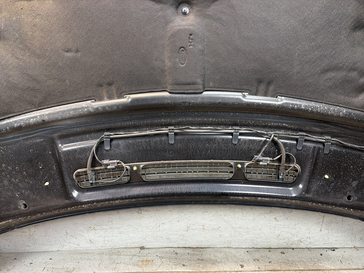 2010-2012 Land Rover Range Rover Front Engine Hood Panel Grille Assembly OEM