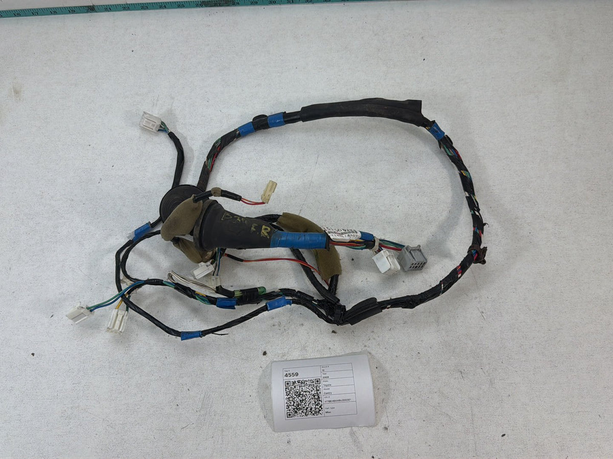 2007-2011 Toyota Camry Front Passenger Side Door Wiring Harness 82151-06610 OEM