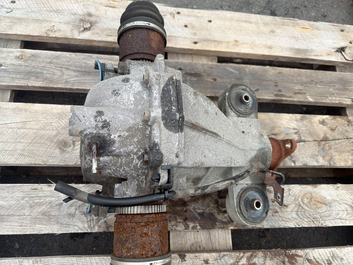 2014-2020 Infiniti Q50 AWD Rear Differential Axle Carrier Assembly OEM