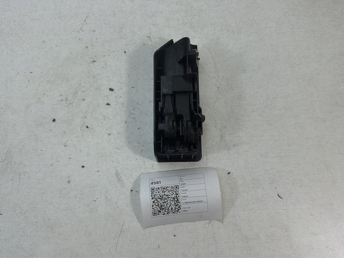 2007-2011 Toyota Camry Fuel Door Trunk Lid Lever Release Opener F47-82311 OEM