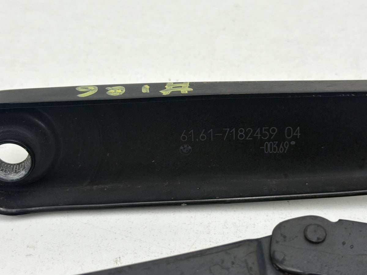 2011-2013 BMW 550i xDrive F10 Front Windshield Wiper Arms Left Right Set OEM