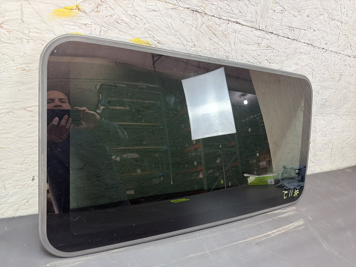 2014-2020 Maserati Quattroporte VI M156 Front Roof Sunroof Glass Window OEM