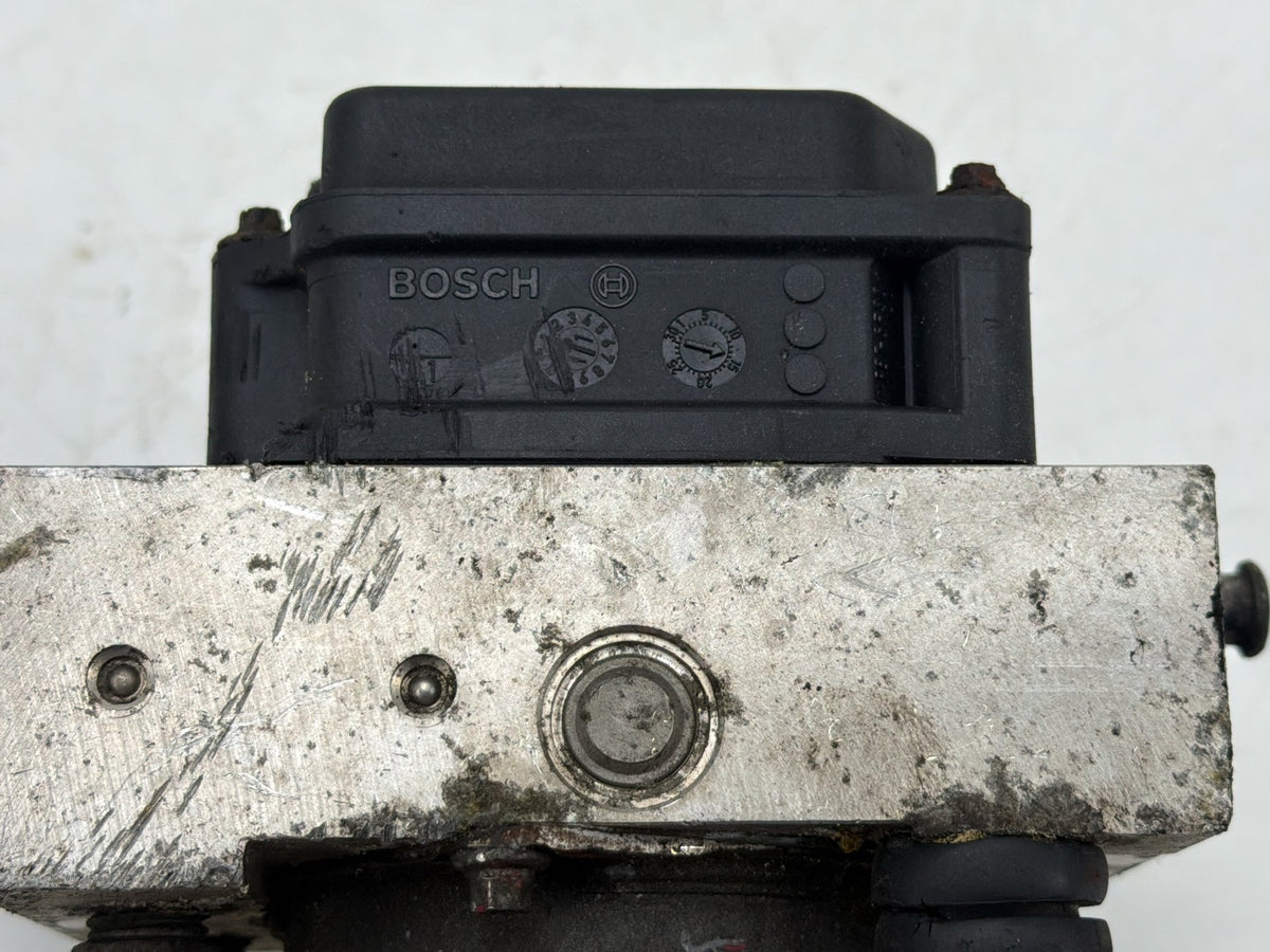 2009-2011 Ford Crown Victoria ABS Pump Control Module & Modulator Assembly OEM