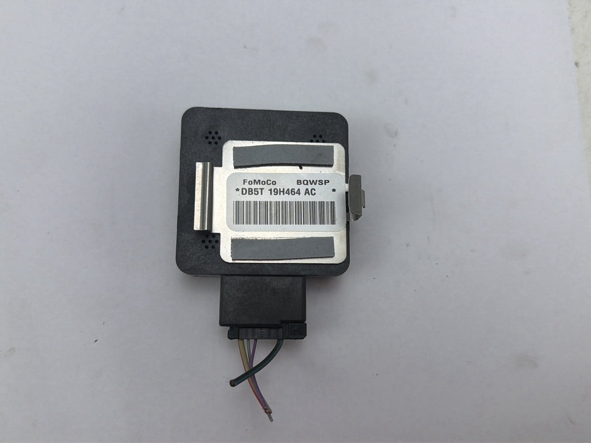 2011-2015 Ford Explorer GPS Navigation Antenna Control Module DB5T-19H464-AC OEM
