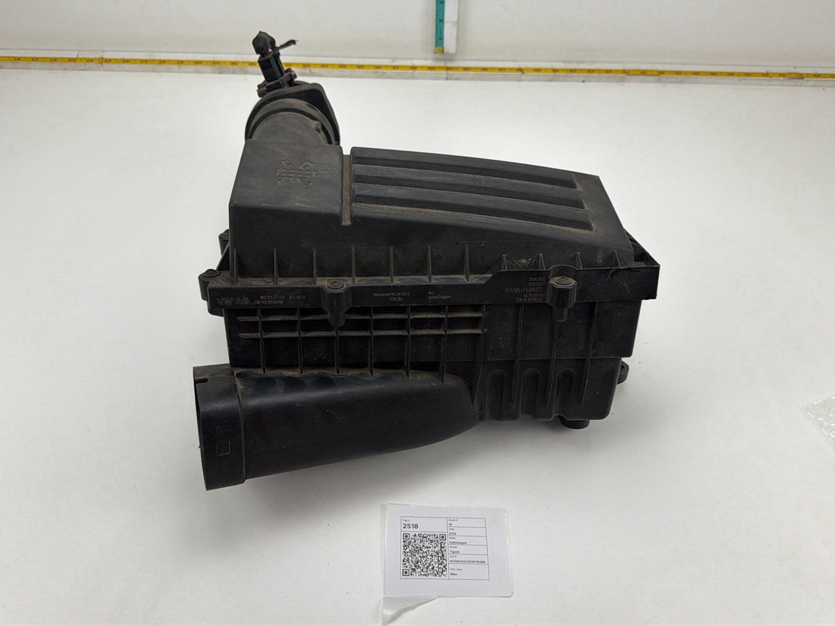 2013-2017 Volkswagen Tiguan Air Filter Housing 4615185956 OEM