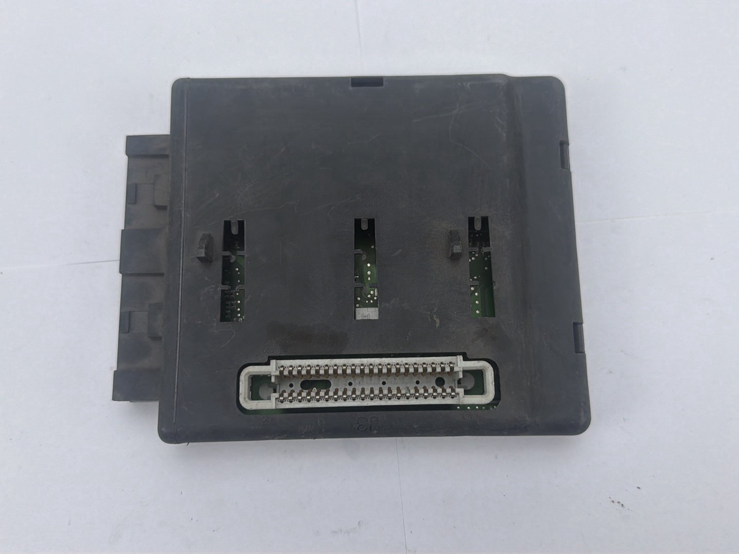2002-2005 Chevrolet Trailblazer Body Control Module BCM 15114669 OEM