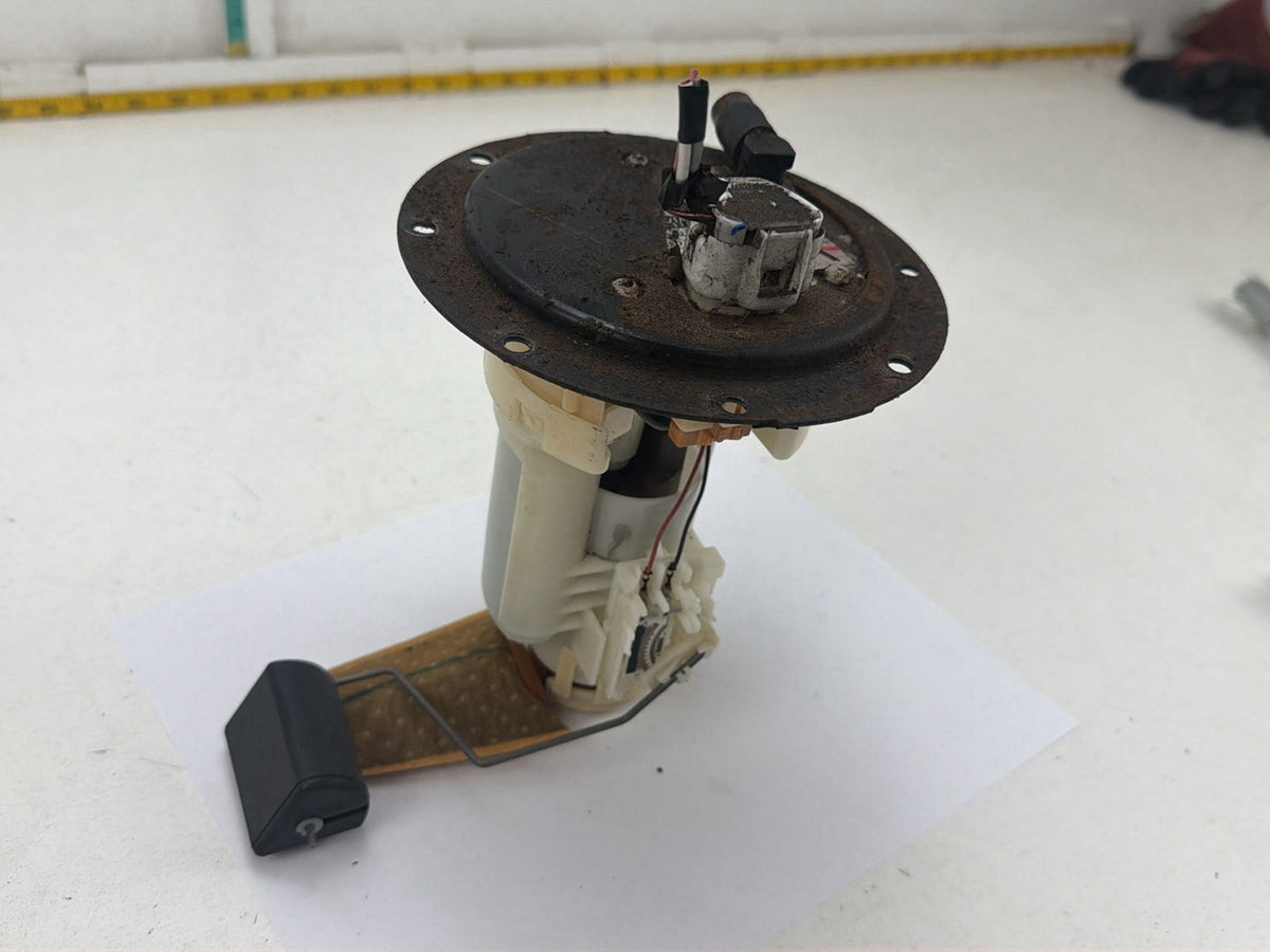 2007-2012 Lexus ES350 S190 Fuel Pump Tank Mounted Assembly 77020-33210 OEM