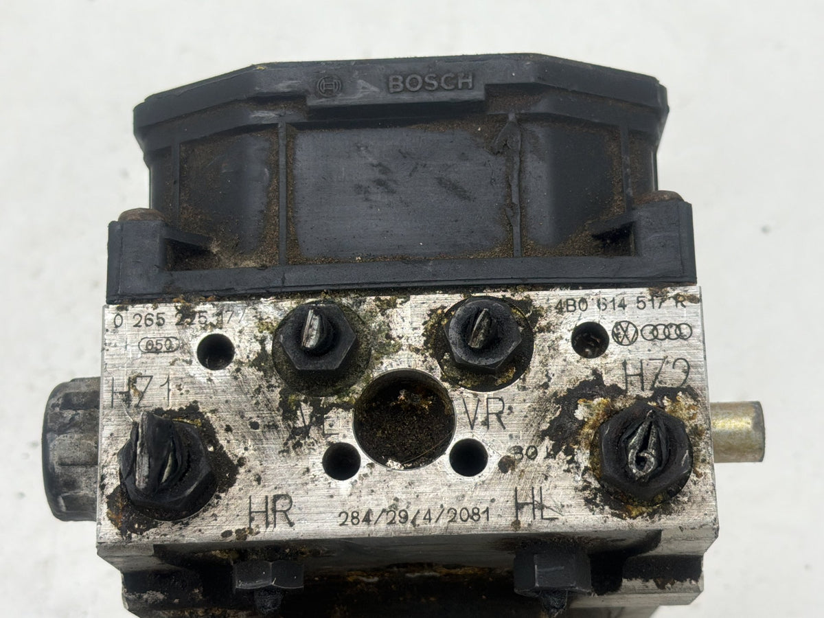 2002 Audi A6 Quattro ABS Anti-Lock Brake Pump Control Module 4B0614517R OEM