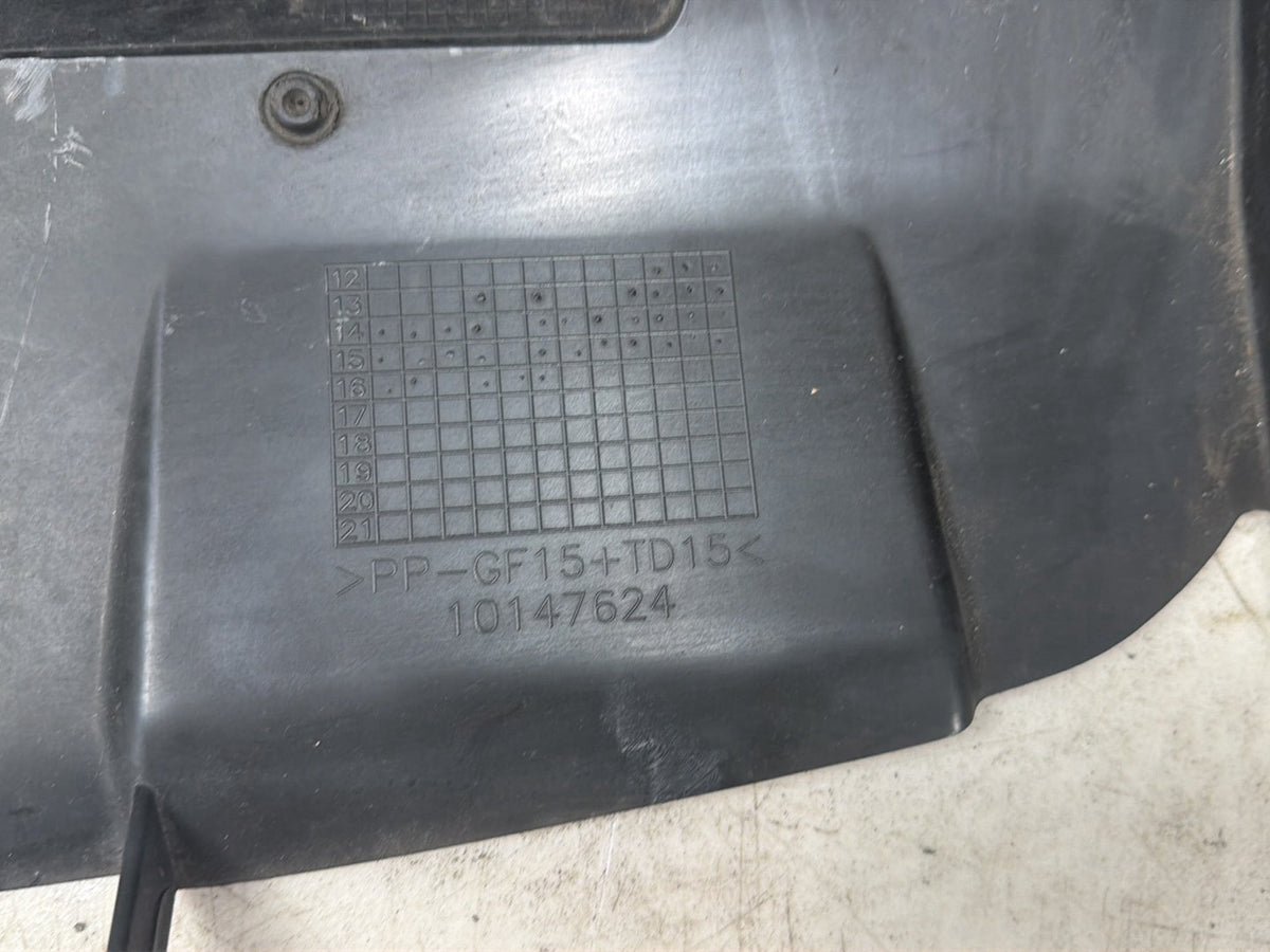 2014-2020 Maserati Ghibli Front Radiator Air Guide Deflector Intake Duct OEM