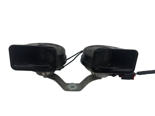 2013-2018 Ram 1500 High & Low Note Tone Horn Signal Set of 2 A046495 OEM