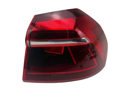 2016-2019 Volkswagen Passat Sedan Right Passenger Side Tail Light 561945096P OEM
