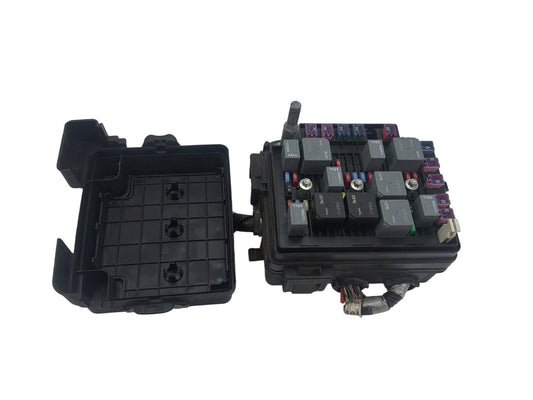2006 Saturn Ion Engine Underhood Fuse Box Body Control Module BCM OEM