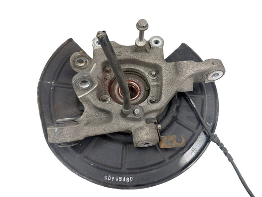 2014-2017 Maserati Quattroporte VI M156 Front Left Side Steering Knuckle Hub OEM