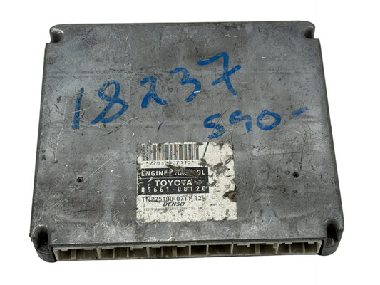 2005 Toyota Sienna Engine Computer Control Module Unit ECU 89661-08120 OEM