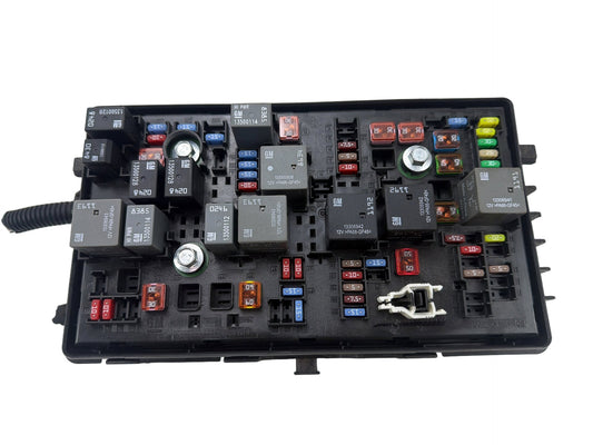 2011-2016 Chevrolet Cruze Engine Bay Power Fuse Box Relay Block 42353366 OEM