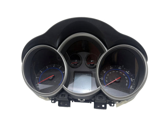 2011-2016 Chevrolet Cruze J300 Instrument Gauge Cluster Speedometer Display OEM