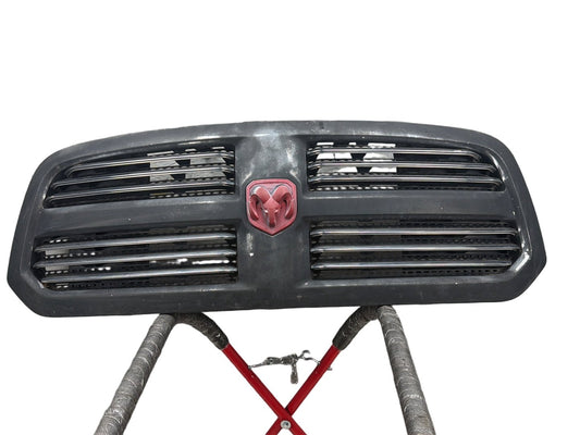 2013-2018 Ram 1500 Front Radiator Grille Insert 13DSSB3010AC OEM
