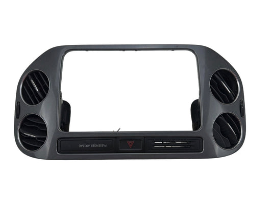 2013-2017 Volkswagen Tiguan Centre Dash Radio Climate Bezel Trim Vent Air OEM