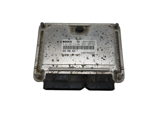 2003-2006 Porsche Cayenne ECU Engine Computer Control Module Unit 022906032T OEM