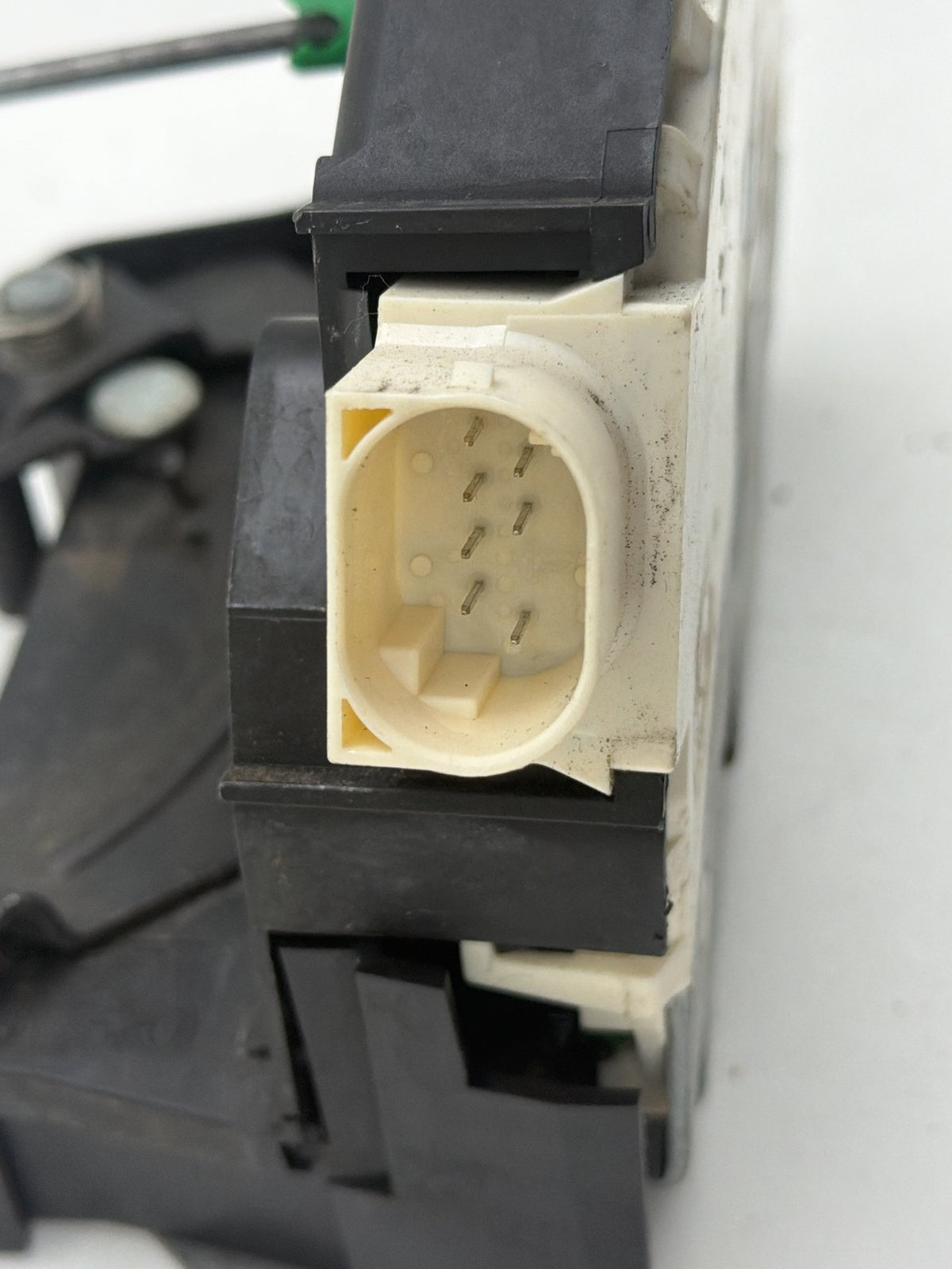 2010-2012 Land Rover Range Rover Front Right Side Door Lock Latch Actuator OEM