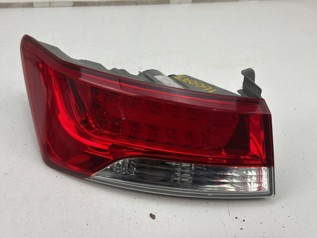 2010-2013 Kia Forte Rear Left Side Outer Quarter Panel Mounted Tail Light OEM