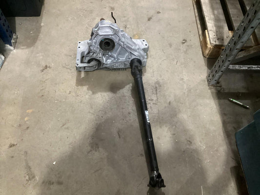 2012 - 2017 BMW X3 F25 Transfer Case Automatic w/ Driveshaft Propeller OEM