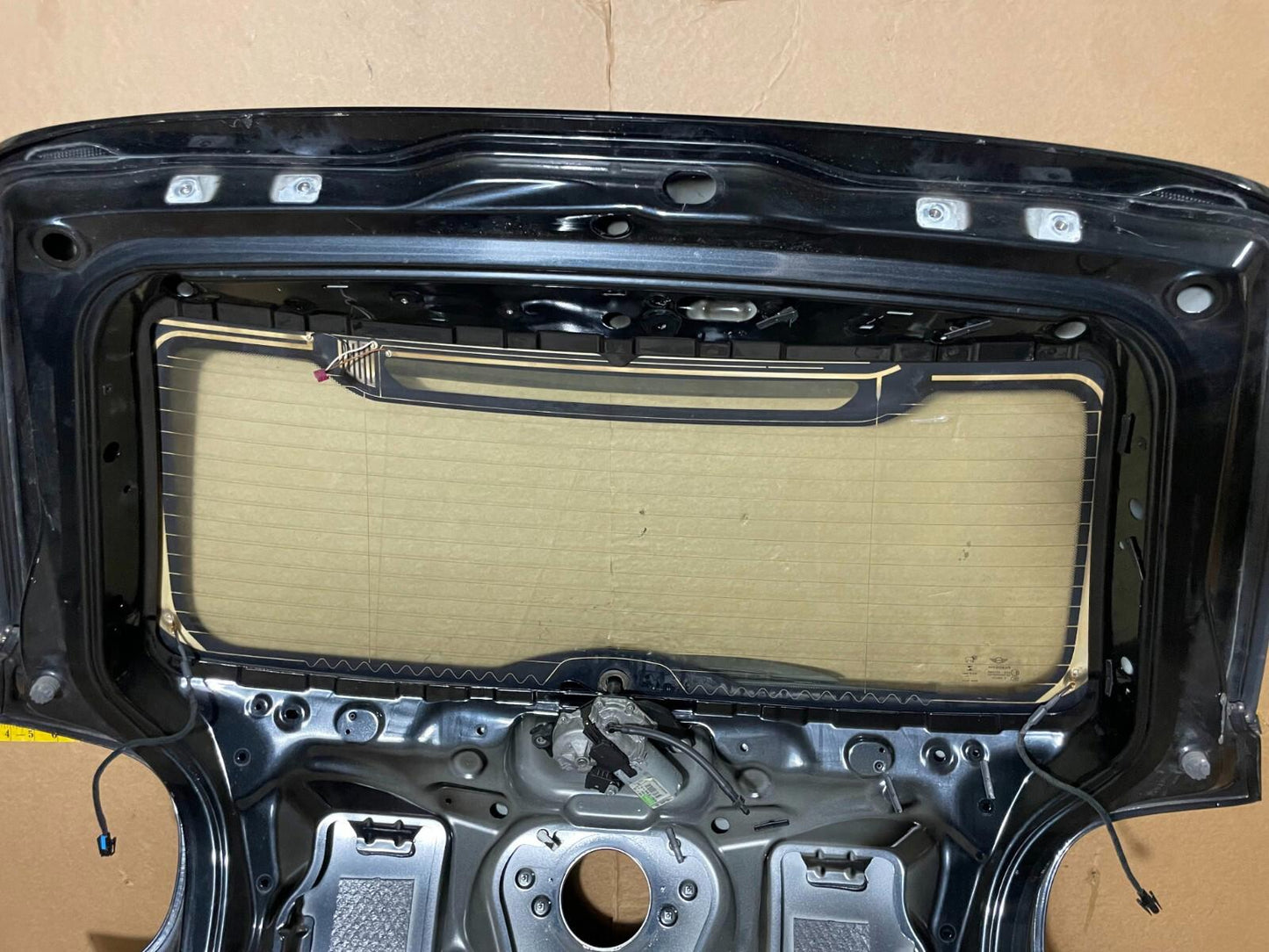 2013 - 2016 Mini Cooper Paceman R61 Trunk Lid / Hatch 41009810790 OEM .