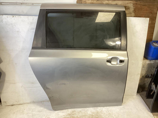 2011-2014 TOYOTA SIENNA Rear Passenger Side Complete Door Assembly w/ Glass OEM