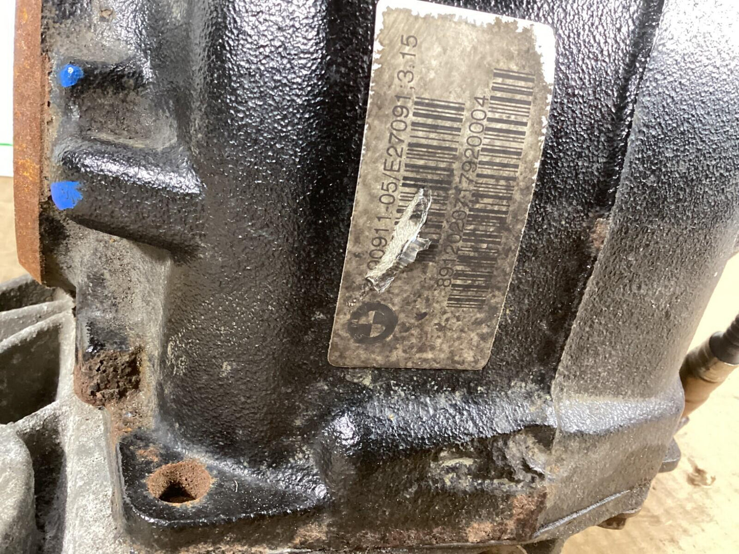 2011 - 2019 BMW X5 E70 Rear Axle Differential Gear Carrier 7564867 OEM .