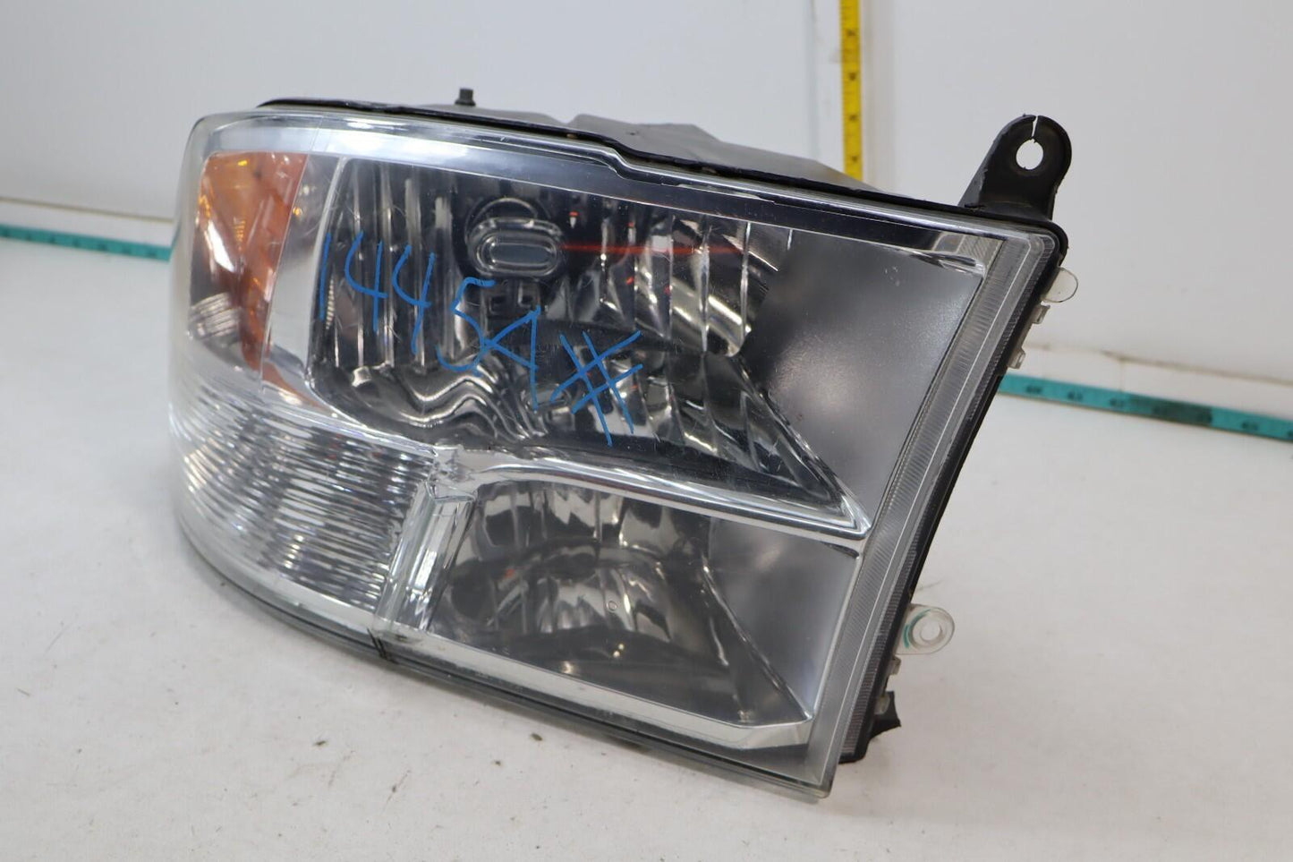 2009-2018 Dodge Ram 1500 2500 3500 Right Passenger Side Headlight 300238AA OEM