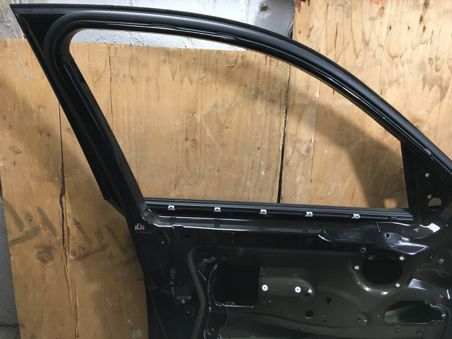 2011-2017 BMW X3 F25 FRONT LEFT DRIVER SIDE DOOR SHELL PANEL BLACK ASSEMBLY OEM.