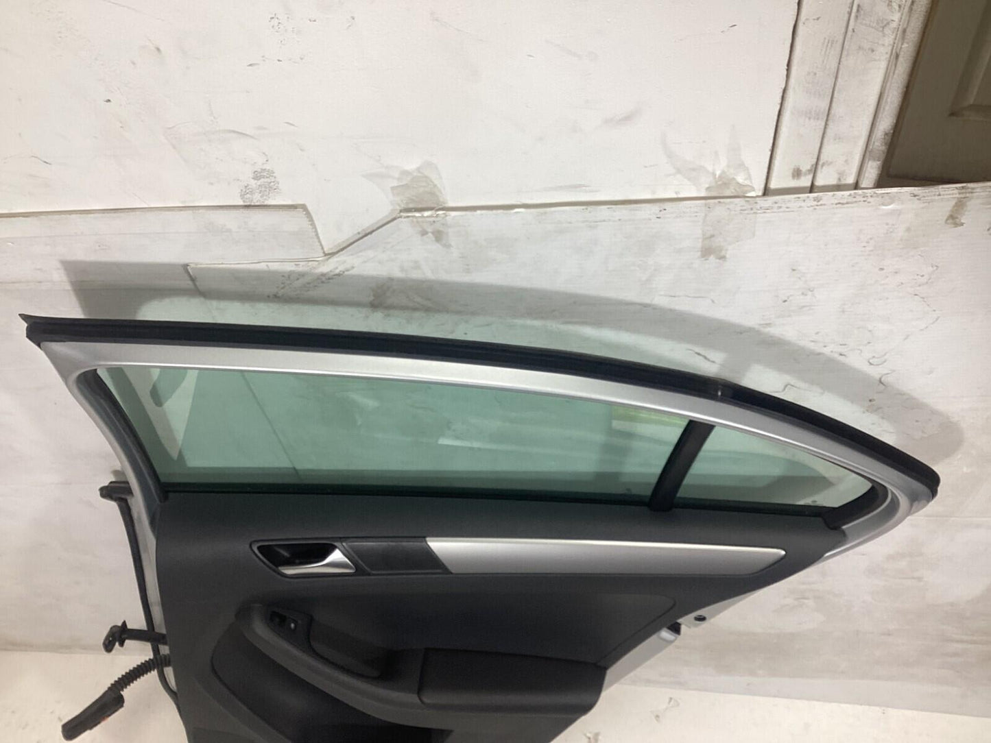 2011 - 2018 Volkswagen Jetta Rear Right Side Door W/ Door Panel & Window OEM .