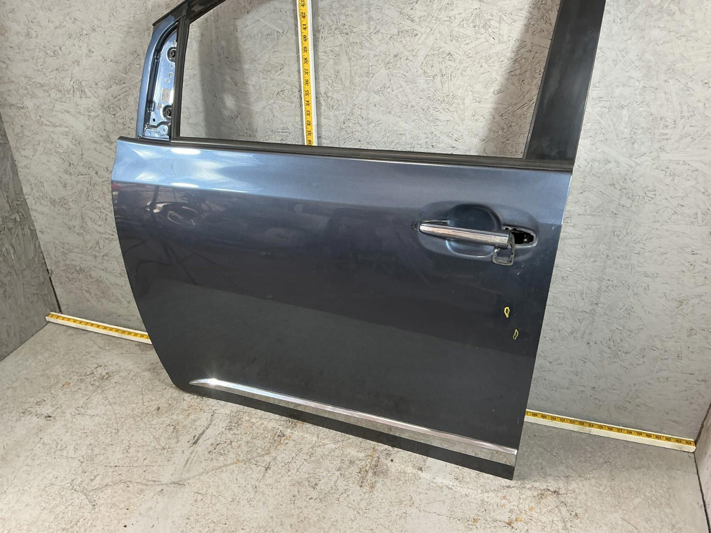 2011 - 2017 Toyota Sienna Front Left Driver Side Door Shell OEM
