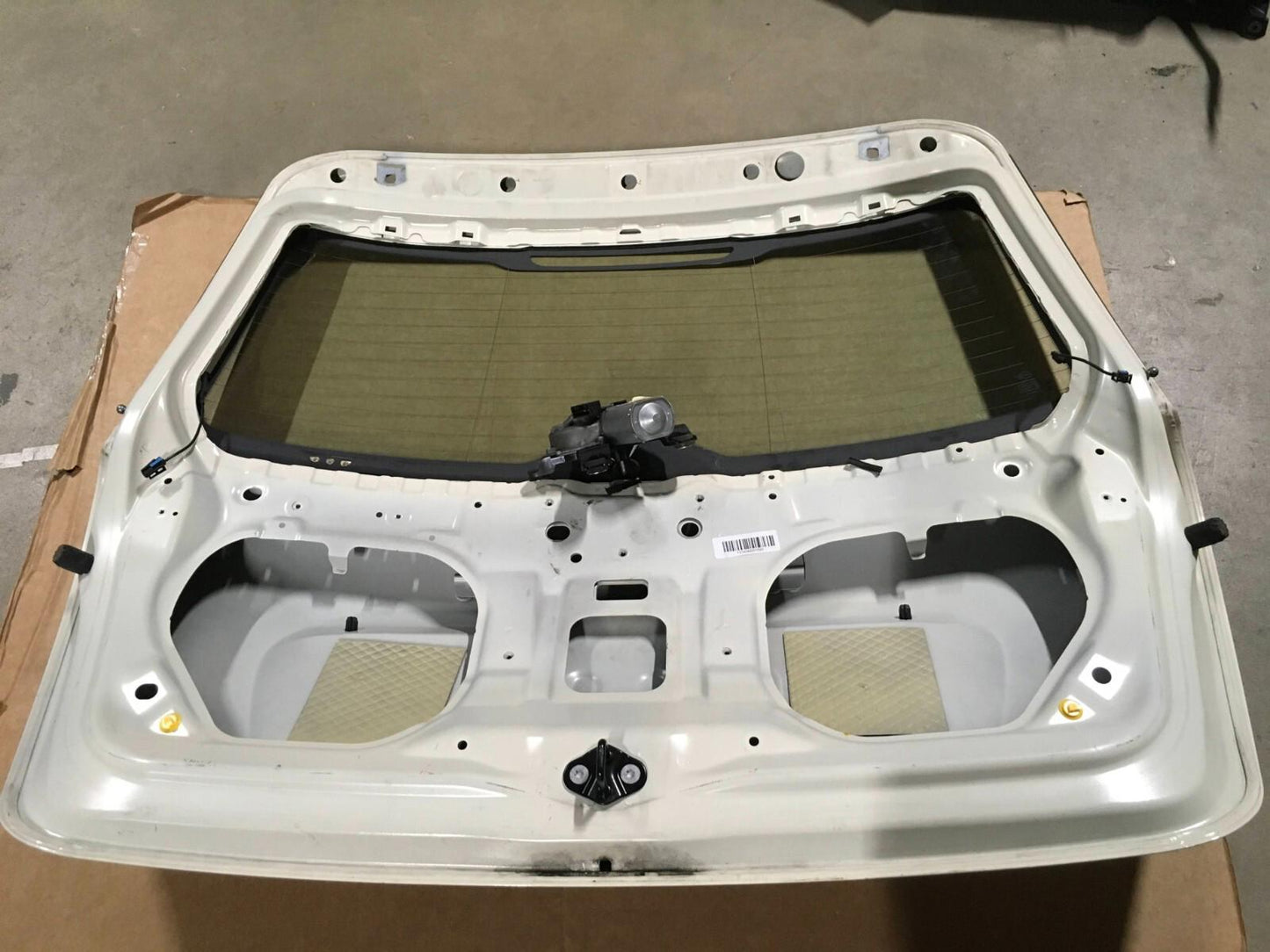 2009-2015 MINI COOPER REAR TRUNK LID LIFTGATE DOOR LID WINDOW GLASS OEM  .