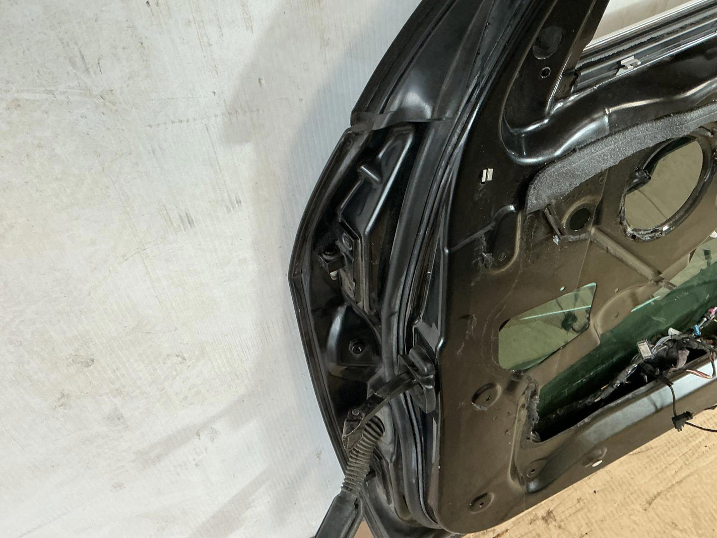 2007 - 2013 BMW X5 xDrive50i Front Right Passenger Side Door Shell Panel OEM.