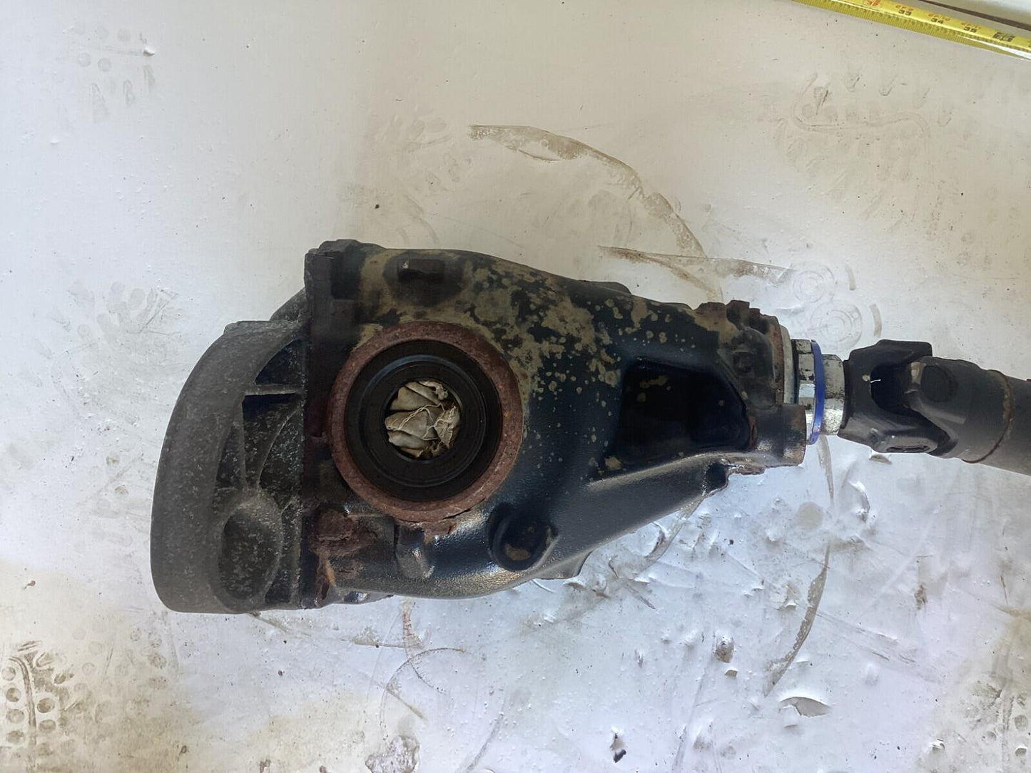 2011 - 2018 BMW X3 REAR DIFFERENTIAL GEAR CARRIER (3.38 RATIO) 7592007 OEM .