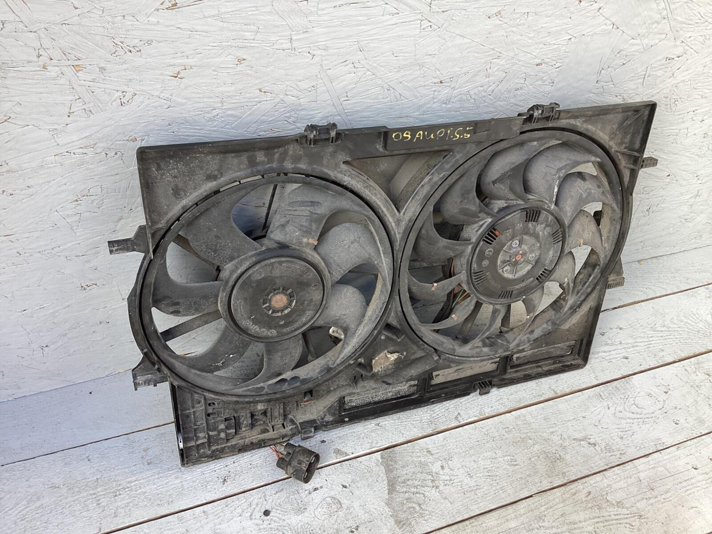 2008 - 2012 Audi S5 Radiator Cooling Fan Assembly & Shroud 8K0959455E OEM